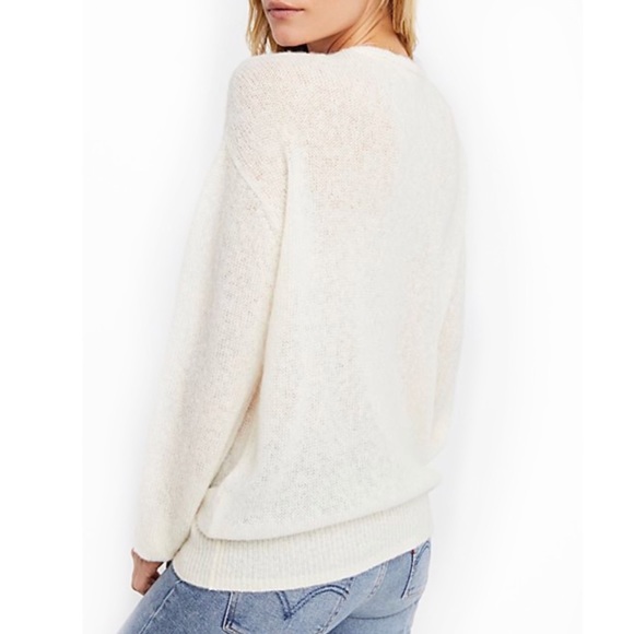 a.n.a ivory scoop neck sweater - Picture 1 of 7